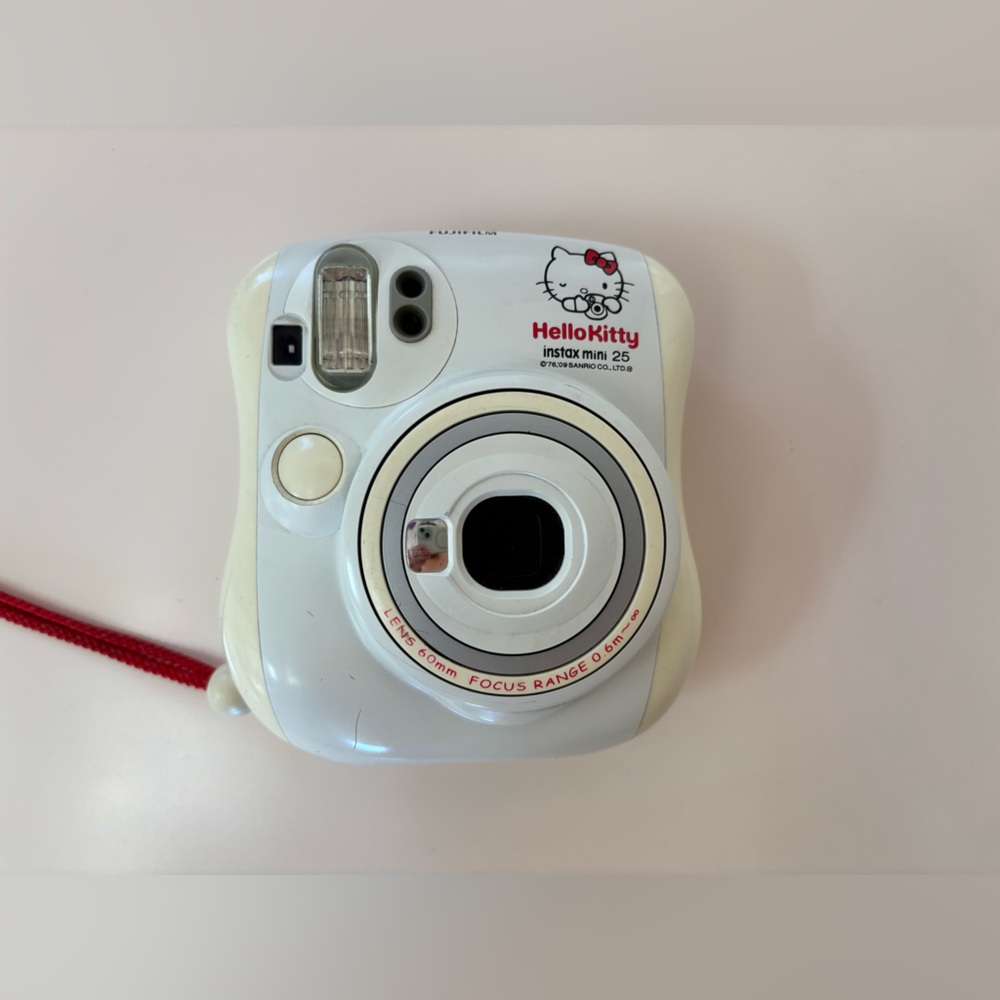 Hello Kitty Instax Mini Fujifilm Camera - Picture 2 of 4